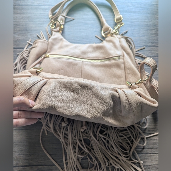 G.I.L.I Leather Fringe Crossbody/Shoulder/ Backpack Beige With Pink Undertone - Picture 13 of 15